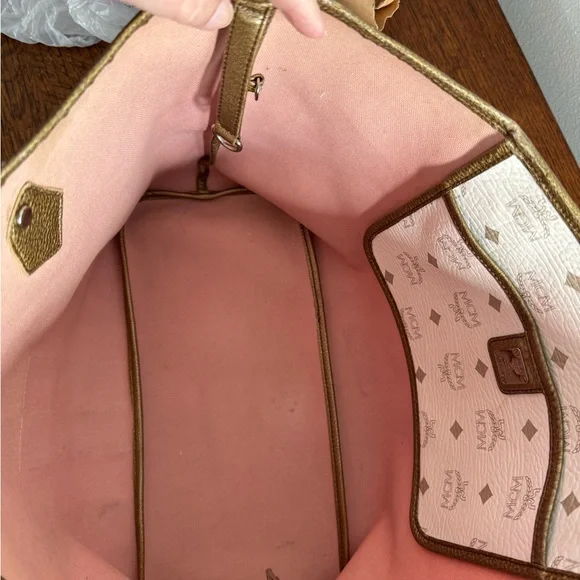 MCM Princess Lion Shopper Tote Ivory and Metallic with COA - Picture 15 of 16